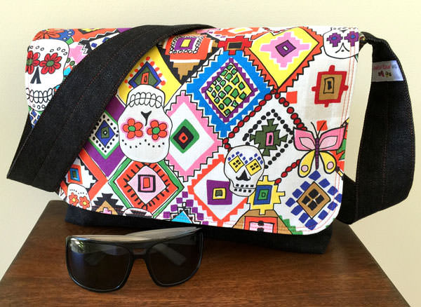 Colourful sugar skulls Good-To-Go Messenger Bag - Andrie Designs