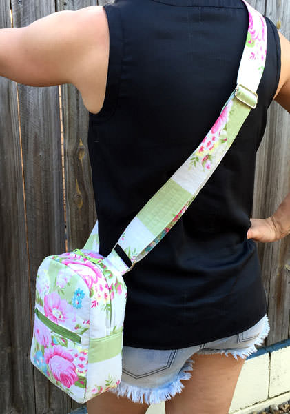 Cross body version of the Little Freehand Pack - Andrie Designs