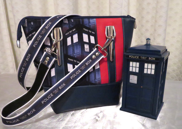 How cool is this Dr Who-themed Classic Carryall Handbag & Tote?! - Andrie Designs