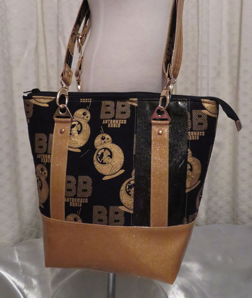 Love this one! Classic Carryall Handbag & Tote - Andrie Designs