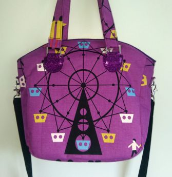 Love this fabric! Creative's Tote - Andrie Designs