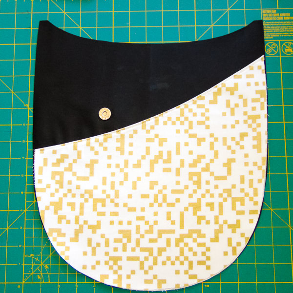 Step 10a - S and S Tote - Magnetic Snap Pocket - Andrie Designs