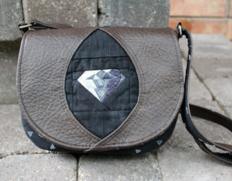 It's black and mysterious for this Peekaboo Purse - Andrie Designs
