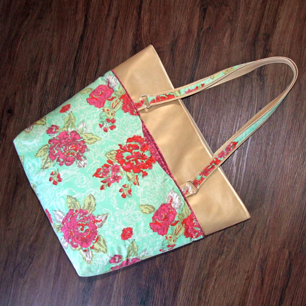 Floral, aqua and gold - check! This is one beautiful Classic Market Tote - Andrie Designs
