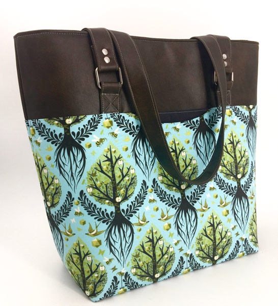 The Classic Market Tote is perfect for large scale prints! - Andrie Designs