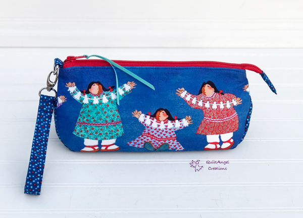 Alaskan-themed V Pouch - Andrie Designs