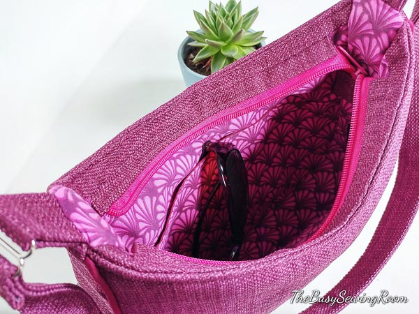 Ulrike's Roll With It Tote Inside - Customer Creations - January 2022 - Andrie Designs