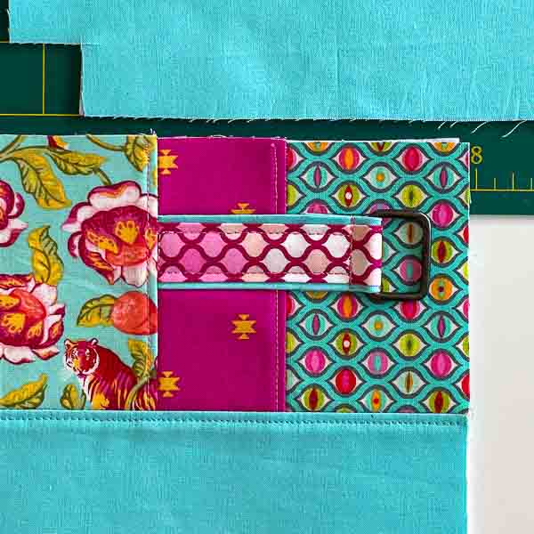 Connector topstitched on top fabric - Classic Clutch Contrast Hack - Andrie Designs