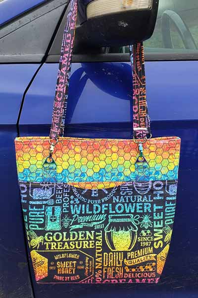 Andrea's Honey Classic Market Tote - Customer Creations - October 2022 - Andrie Designs