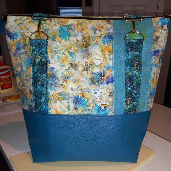 Front of Laurie's Classic Carryall Bag - Customer Creations - October 2022 - Andrie Designs