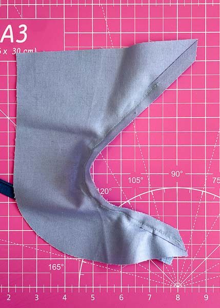 Half inch seam allowance drawn at top and bottom - Peekaboo Pocket Hack - Andrie Designs