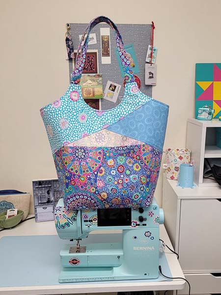Ruth's Stand Up Tote - Customer Creations - January 2023 - Andrie Designs